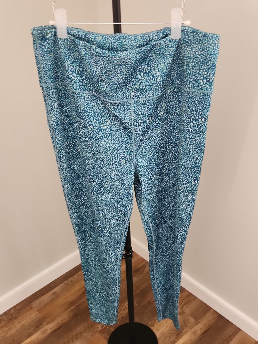 Etonic Leggings Green Printed Back Zip Pocket Size Large